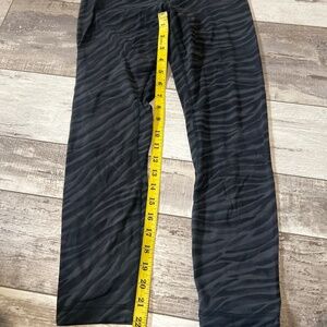 Lululemon 6, 22 inches crop leggings